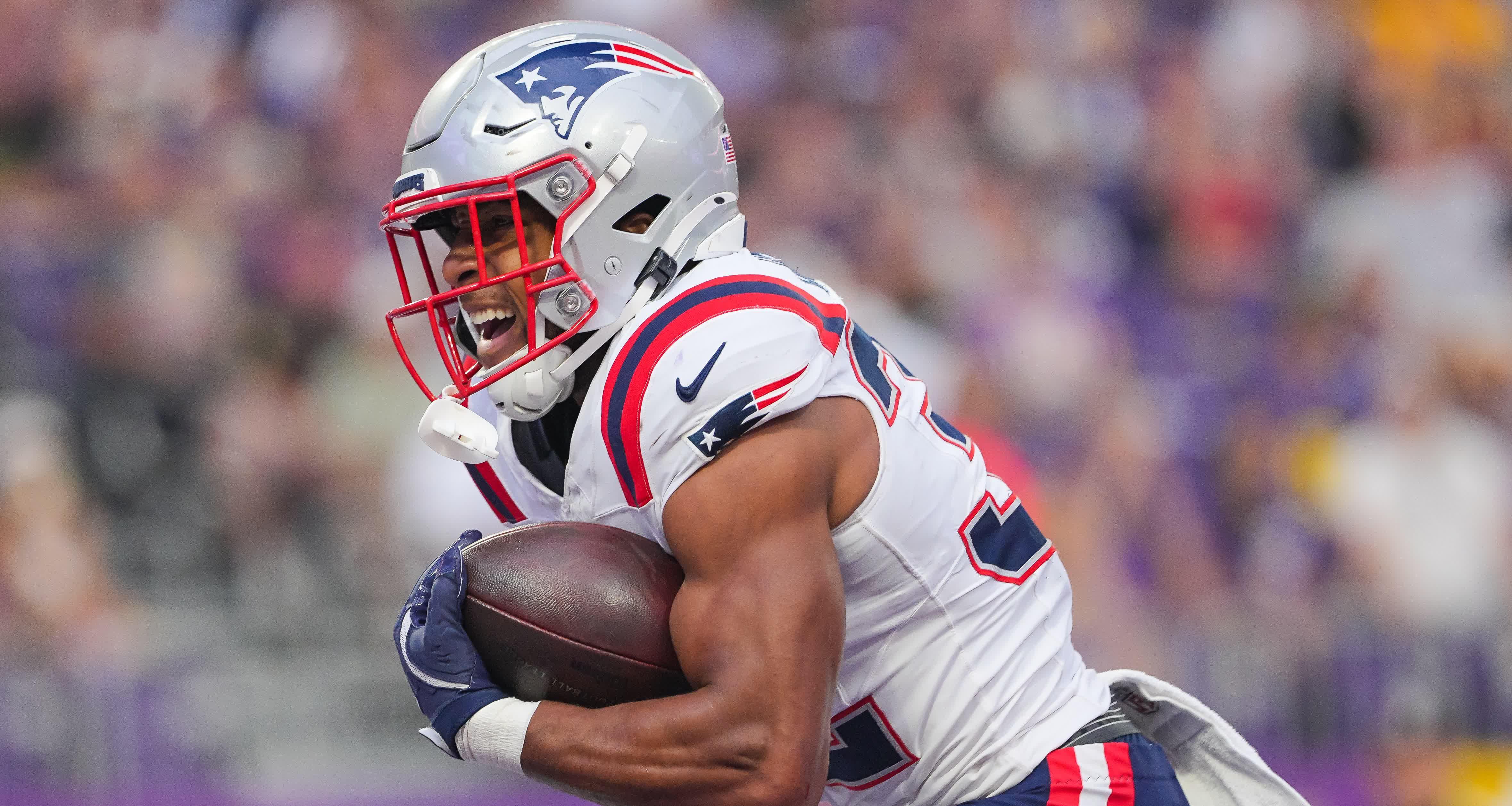 包含橄榄球战术革新取得奇效,引发战术热潮的词条 包含橄榄球战术革新取得奇效,引发战术热潮的词条