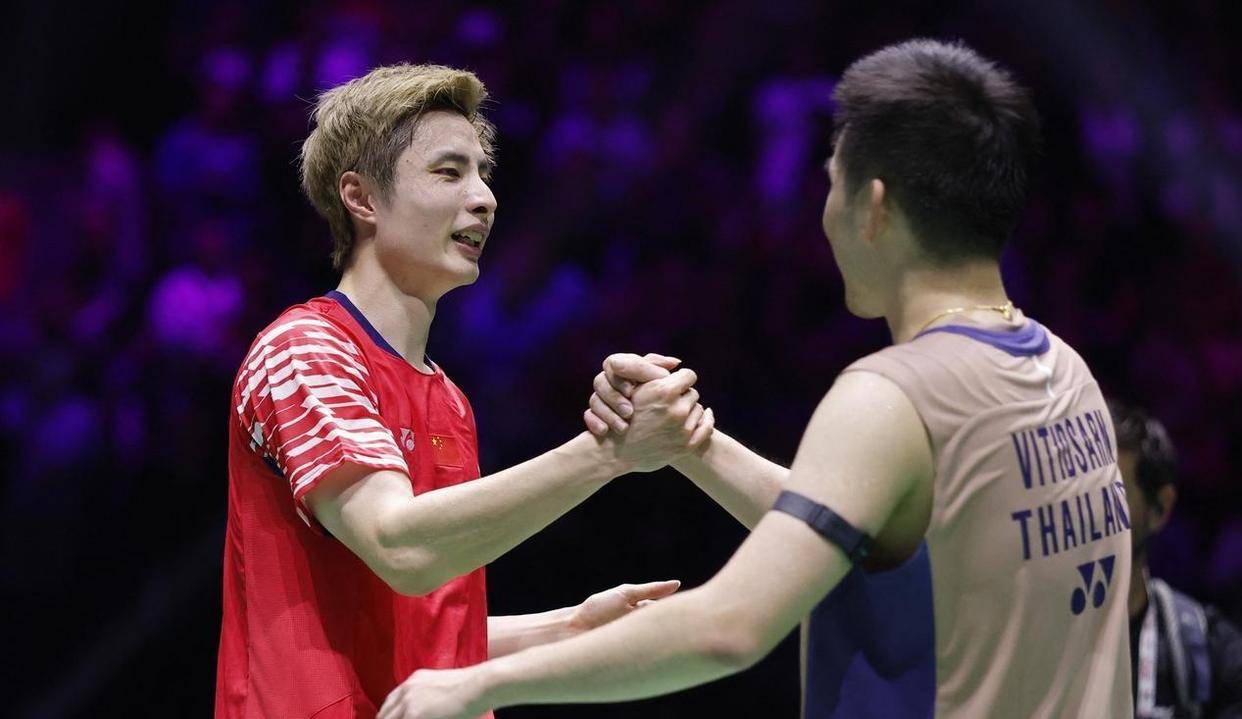 印尼队轻取日本队,石宇奇扛起全队 印尼队轻取日本队,石宇奇扛起全队