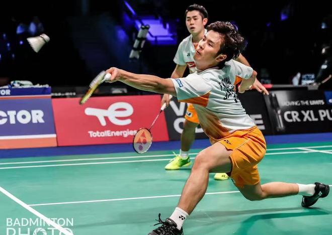 丹麦队翻盘日本队，黄鸭组合高光表现