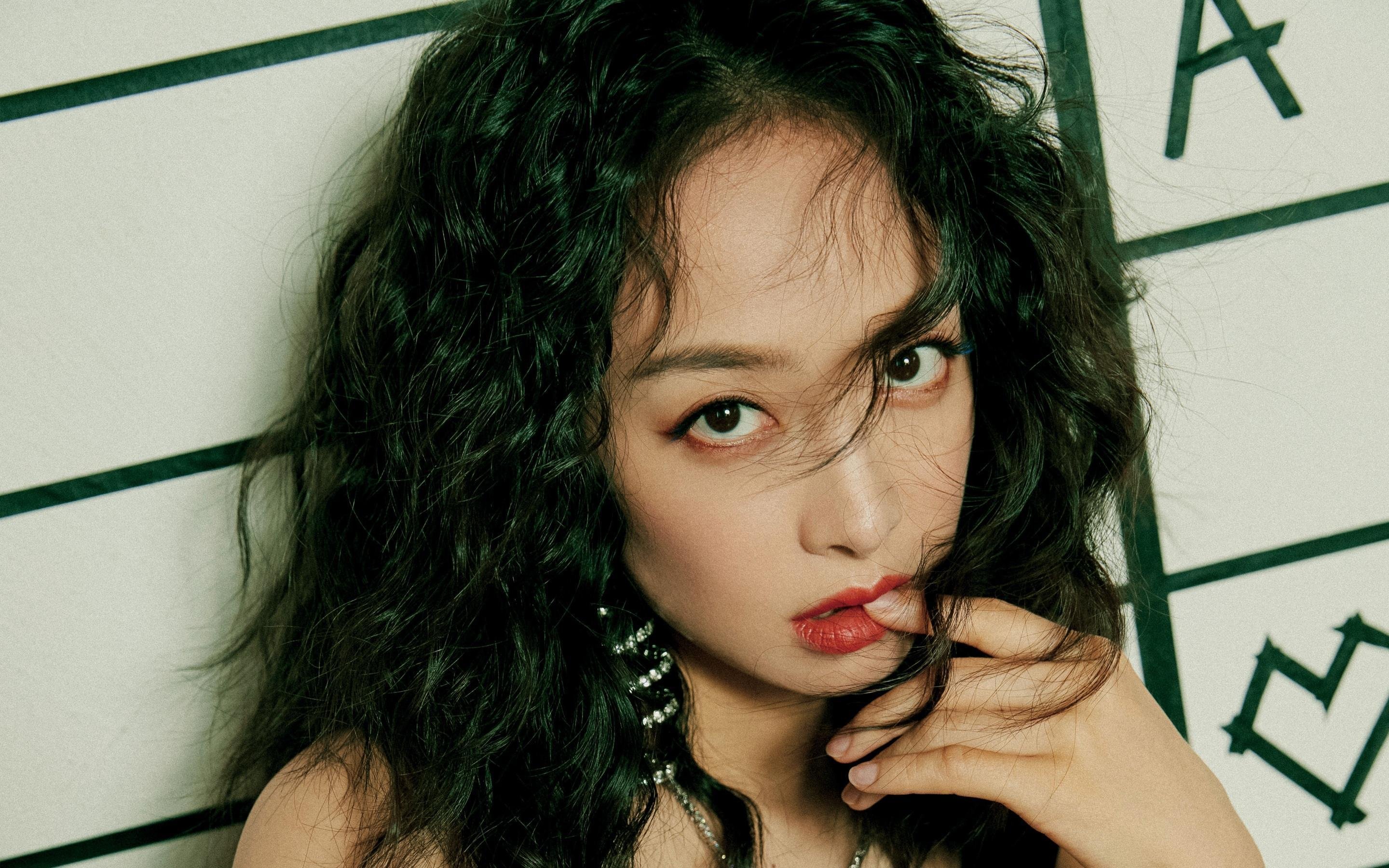 安全车阴影下的逆袭，周冠宇如何用静默轮胎击碎红牛二队的冠军梦