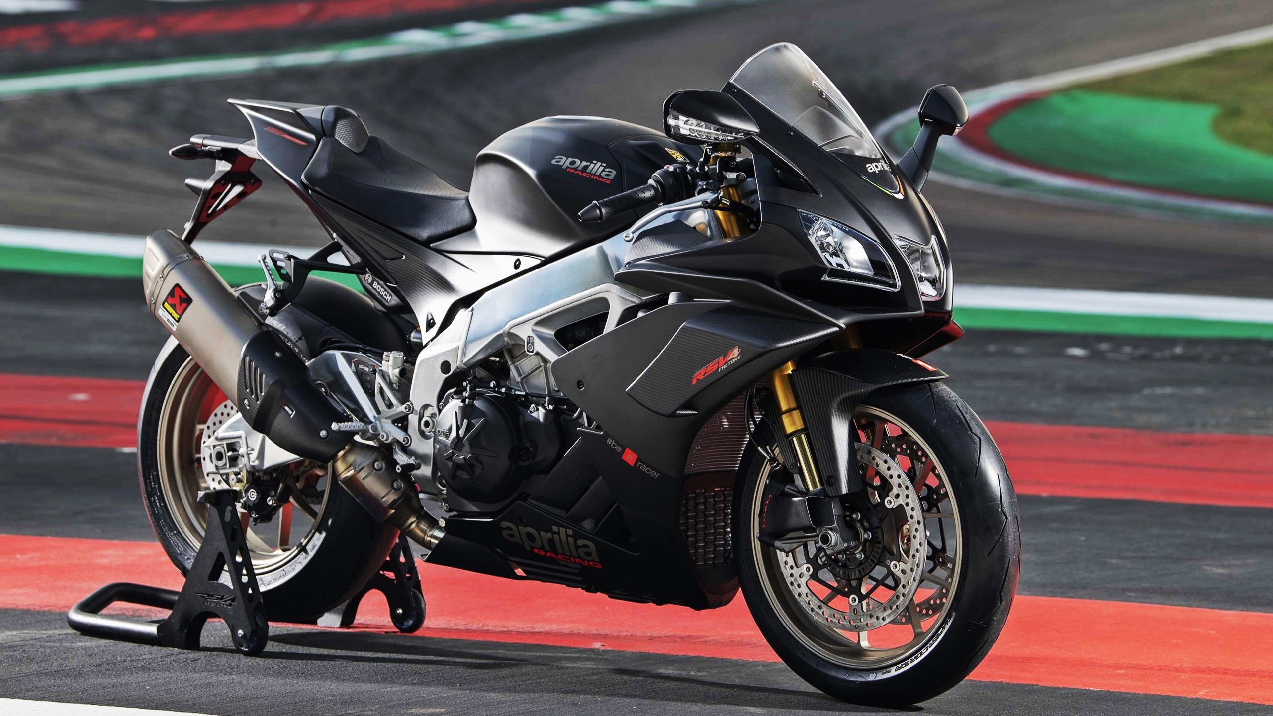 横跨太平洋的钢铁巨兽，当字母哥的利刃刺穿东方铁壁