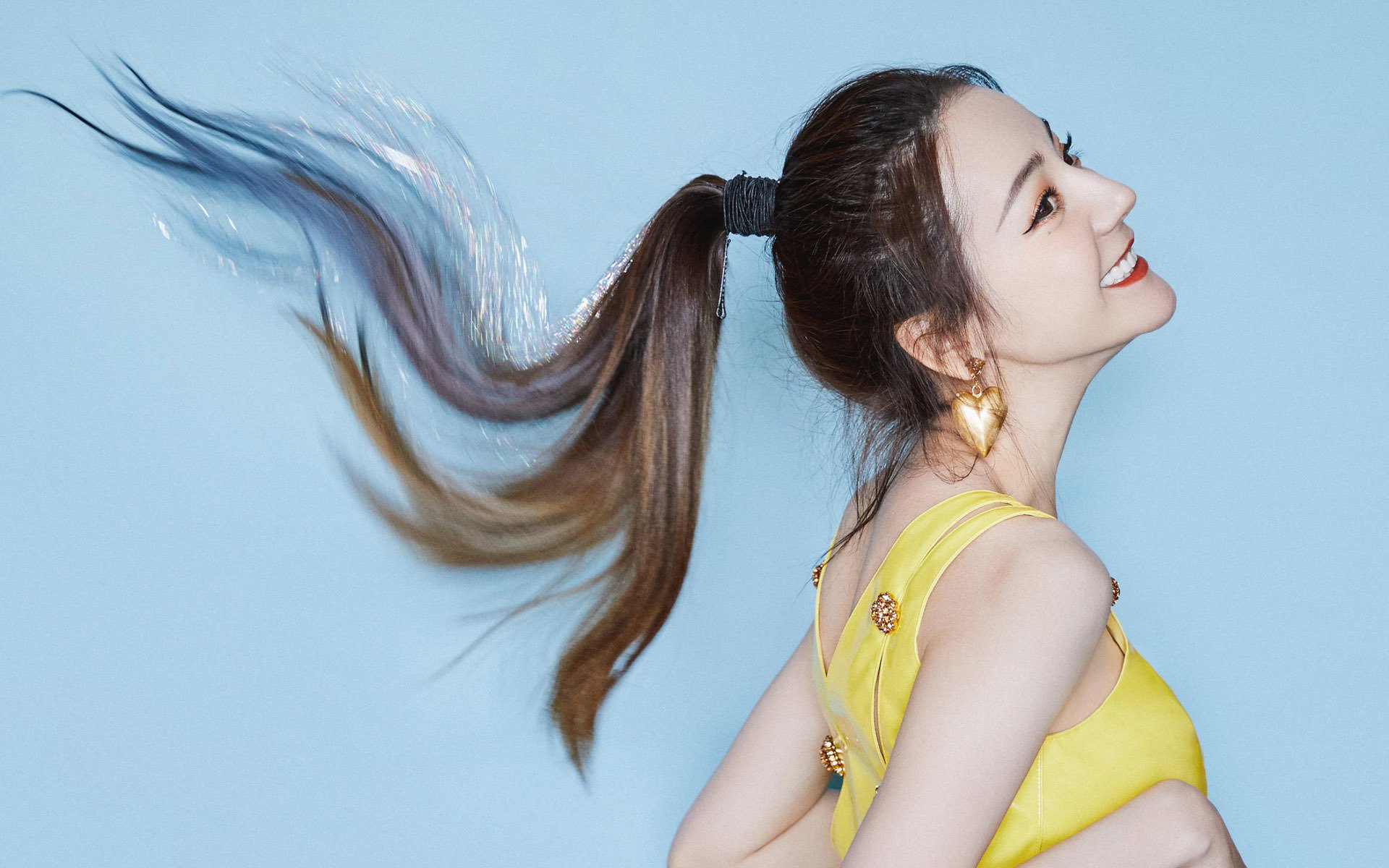 爱游戏-终场哨响的奇迹，芬兰绝杀勒沃库森，贝林厄姆式核心完全无解