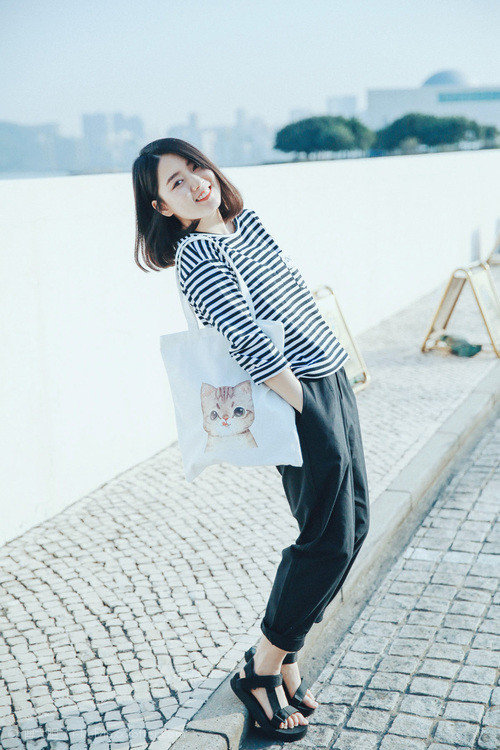 爱游戏体育-欧冠决赛之夜，塔图姆式进攻席卷绿茵场—当篮球巨星点燃足球巅峰之战